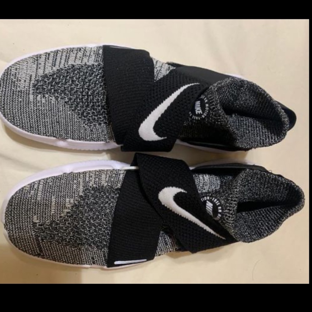 Nike Shoes FlyKnit Size 9
